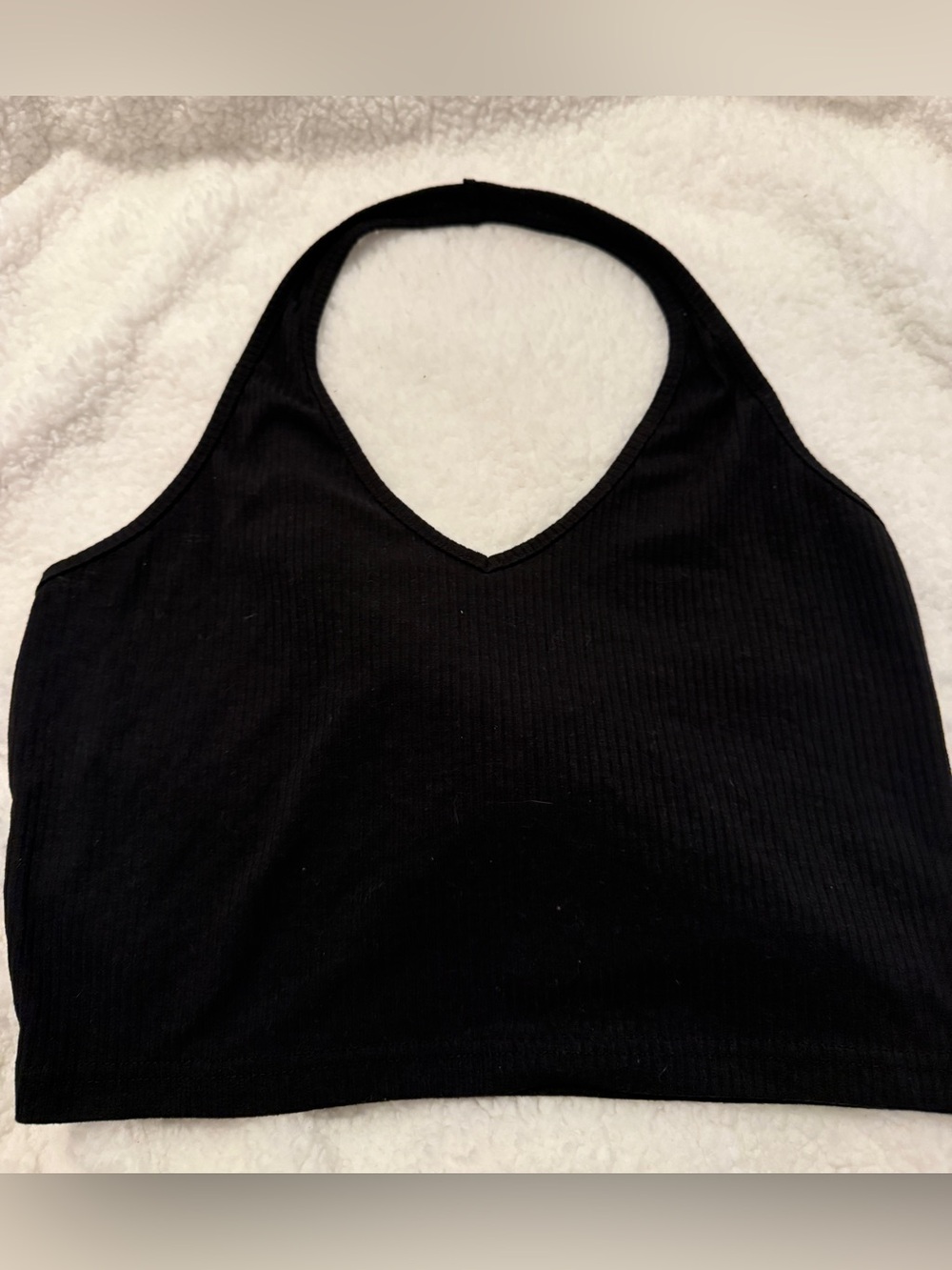 SHEIN Black Ribbed Halter Crop Top